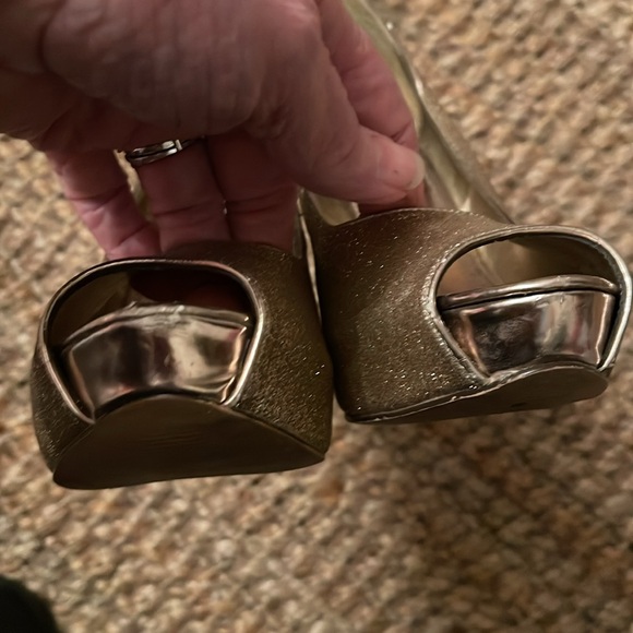 Jacqueline Ferrar Gold Glitter Open Toe High Heels Size 71/2 - Picture 8 of 8